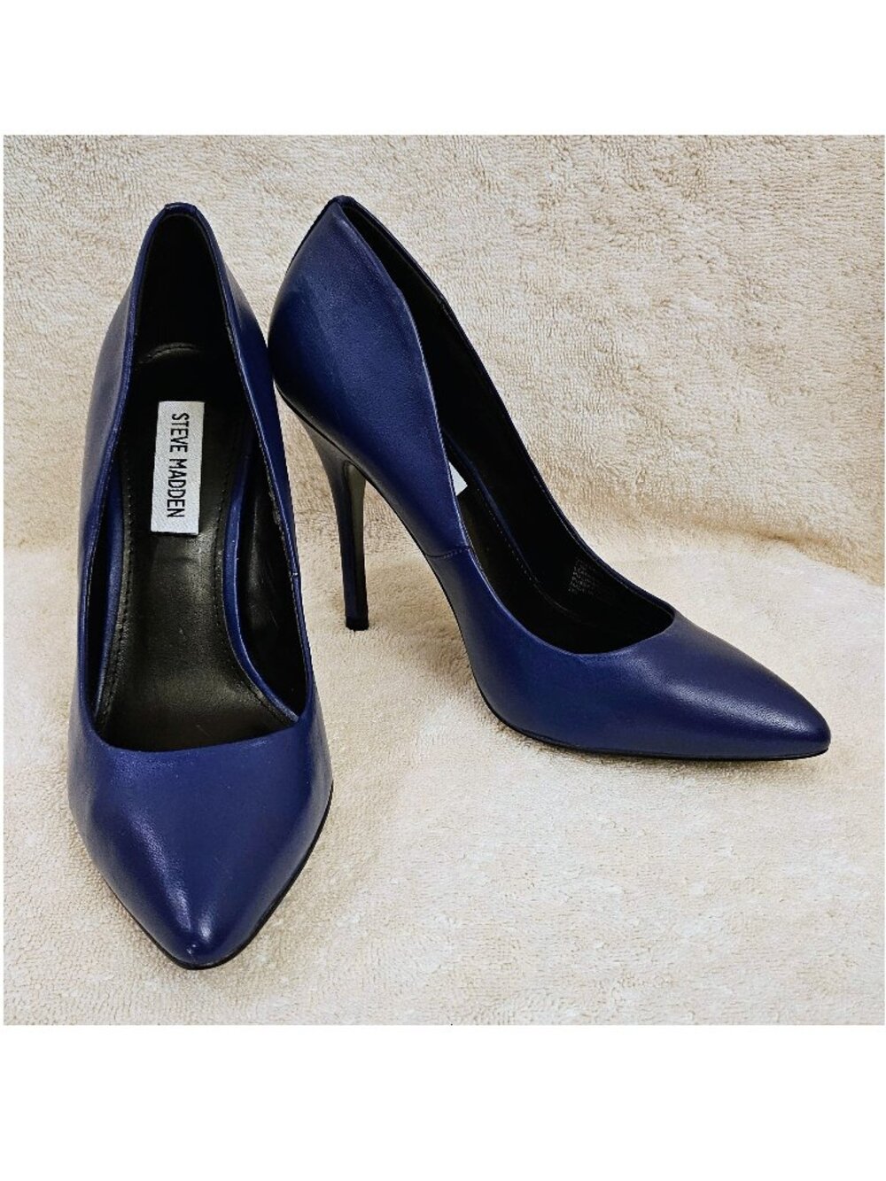 Steve Madden Galleryy Leather Stilettos in Blue